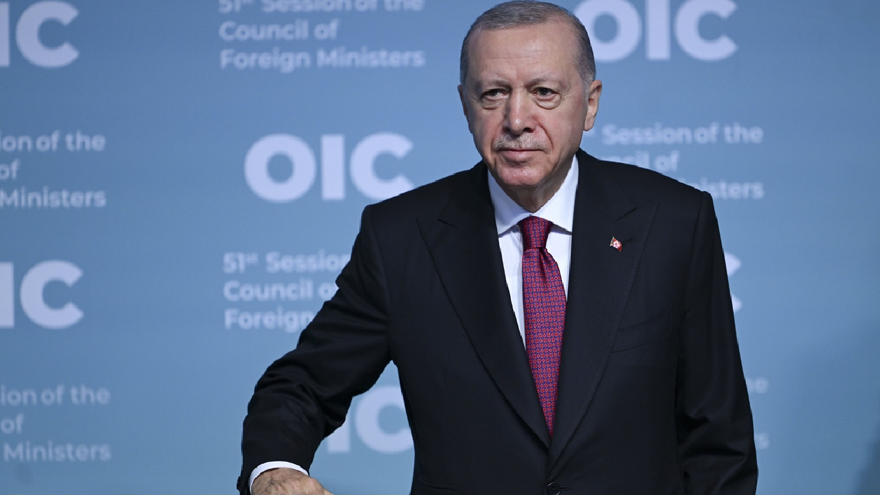 Recep Tayyip Erdoğan kimdir, nerelidir? kapak görseli