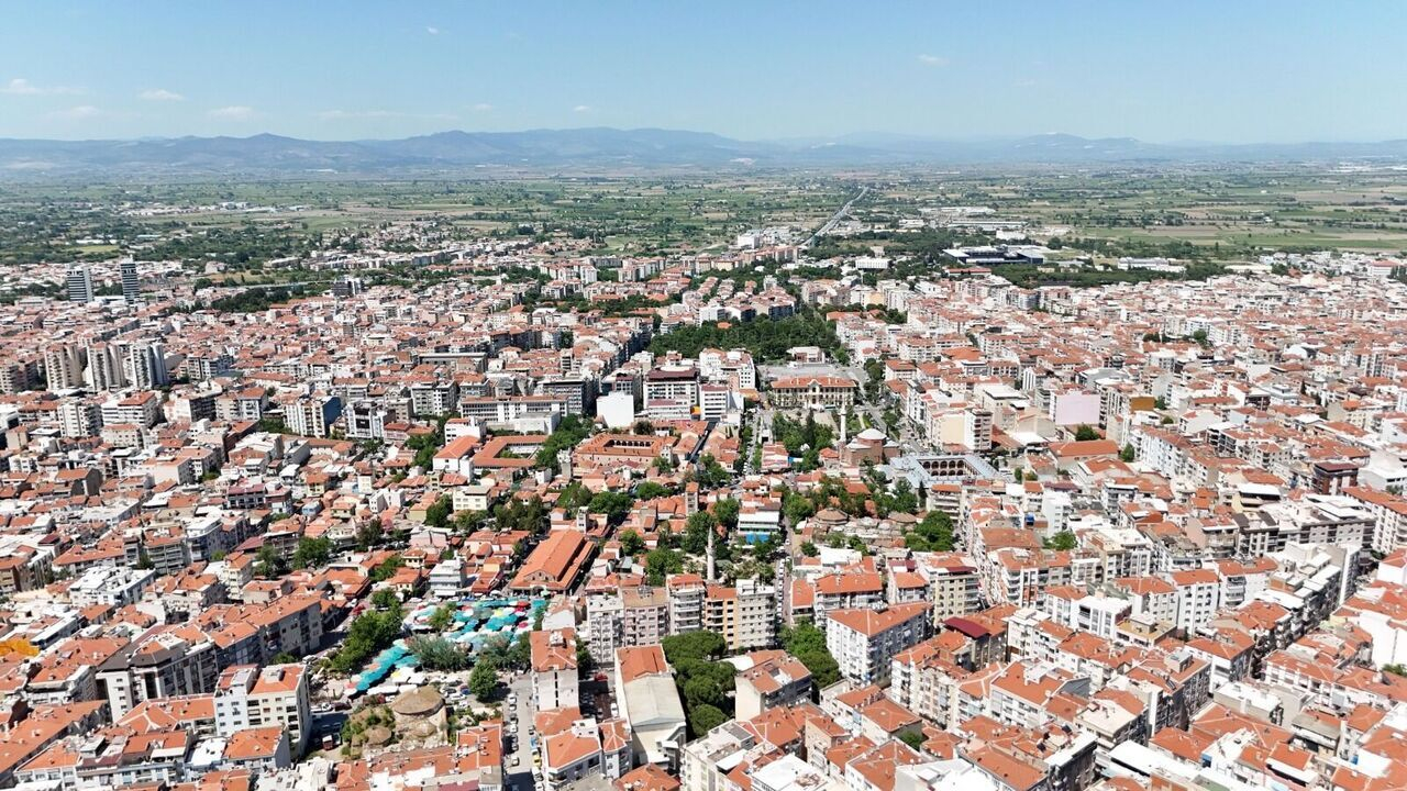 Manisa Gezi Rehberi: Gezilecek Yerler, Meşhur Yemekler ve 1 Günlük Rota kapak görseli