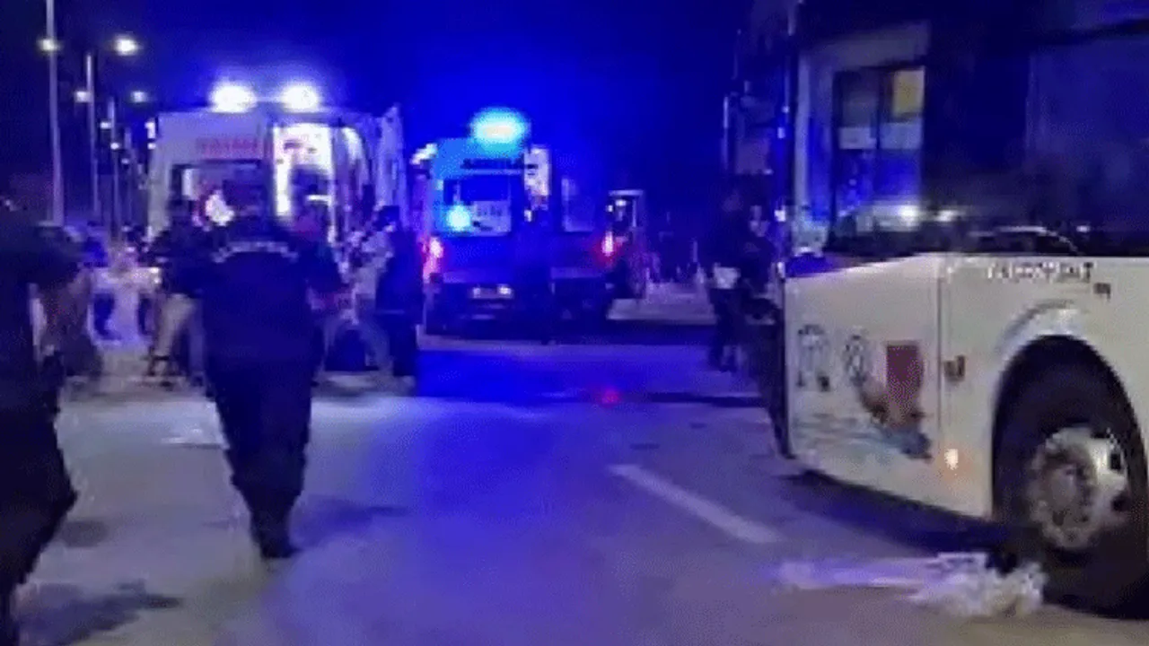 Diyarbakır'da Trafik Kazası: Belediye Otobüsü ile Otomobil Çarpıştı kapak görseli