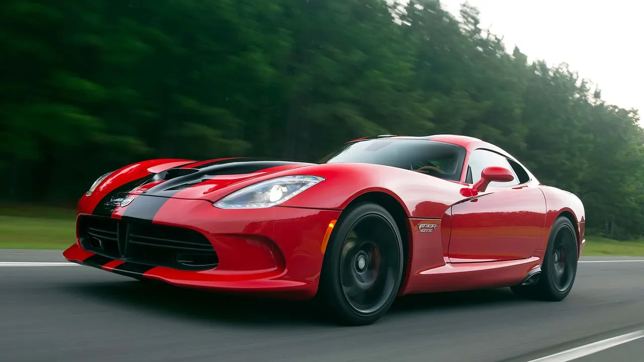 Dodge Viper Geri Dönmüyor: Marka Yeni Hyper Muscle Car Hazırlığında kapak görseli