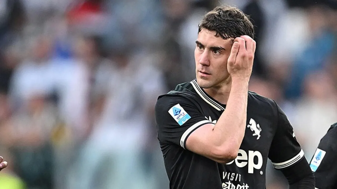 Fenerbahçe de Vlahovic Şoku: Transfer Talebi ve Yüksek Maaş Engeli kapak görseli, soyut, yüz ve yazı yok