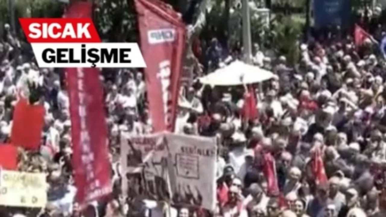 Güvenpark ta Büyük Kalabalık: Özgür Özel Bayramlaşma Programı Coşkusu kapak görseli, soyut, yüz ve yazı yok