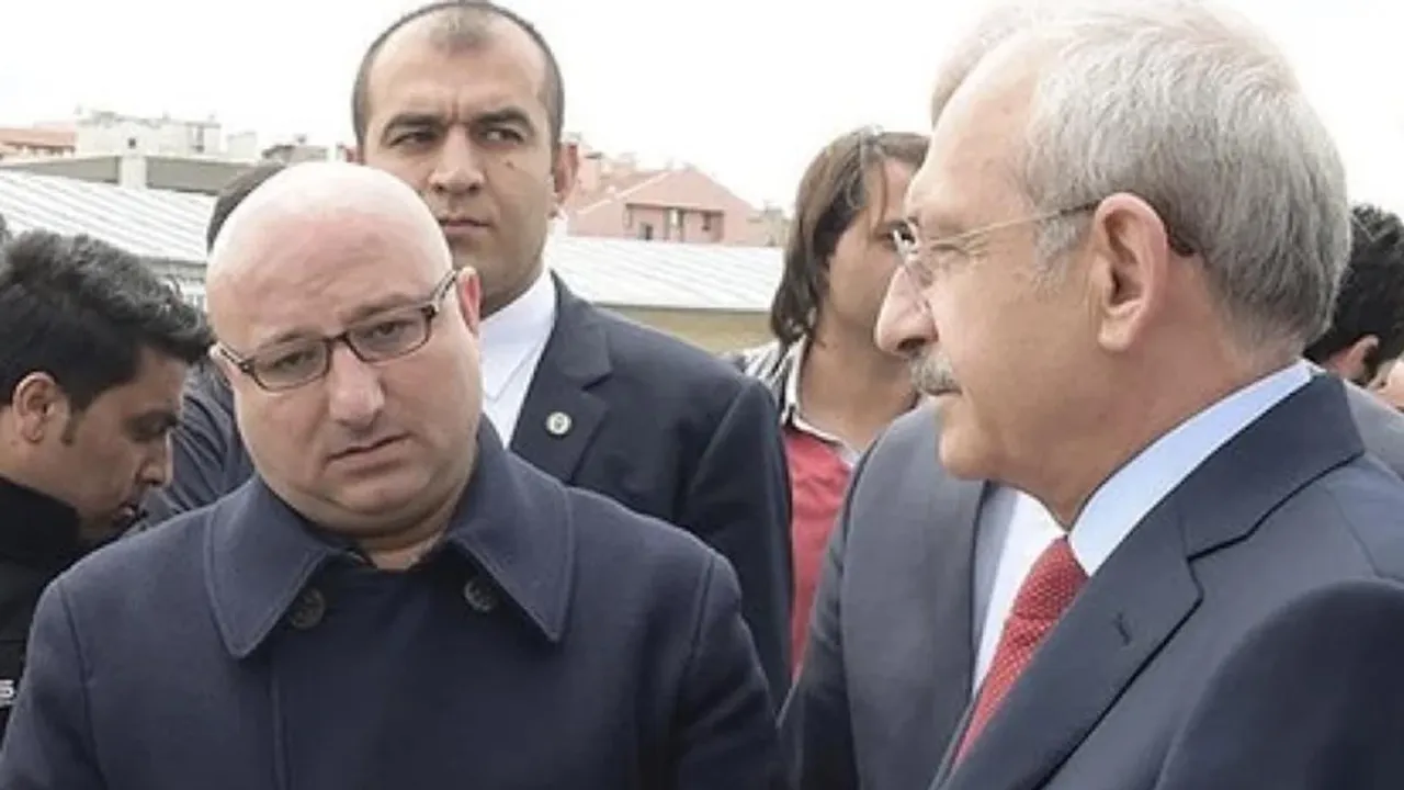 Kılıçdaroğlu'ndan FETÖ İtirafı: Eski Danışmanı Tutuklanmıştı kapak görseli, soyut, yüz ve yazı yok