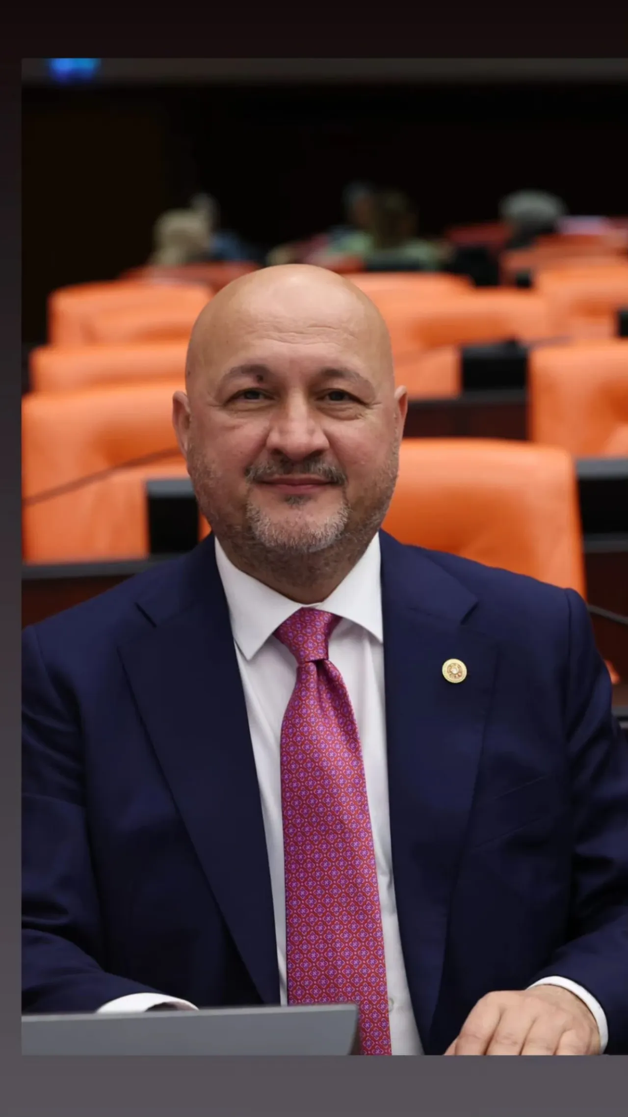 Milletvekili Resul Kurt tan Dolu Yağışından Etkilenen Vatandaşlara Geçmiş Olsun Mesajı kapak görseli, soyut, yüz ve yazı yok