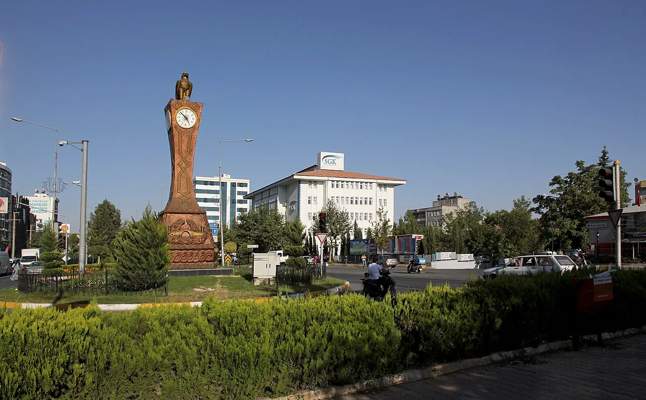Adıyaman Gezi Rehberi: Gezilecek Yerler, Meşhur Yemekler ve 1 Günlük Rota kapak görseli