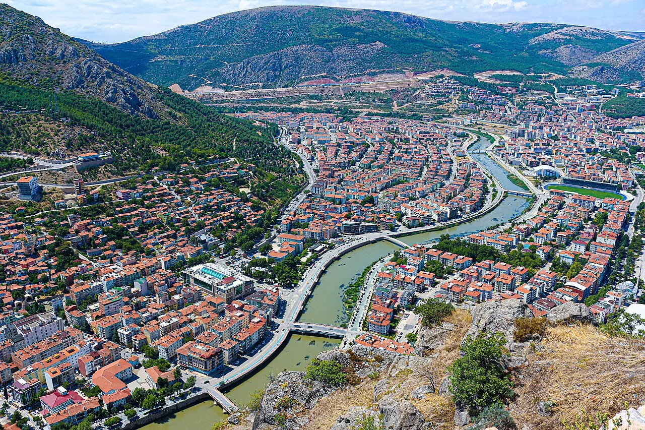 Amasya gezi rehberi: gezilecek yerler, meşhur yemekler ve 1 günlük rota kapak görseli