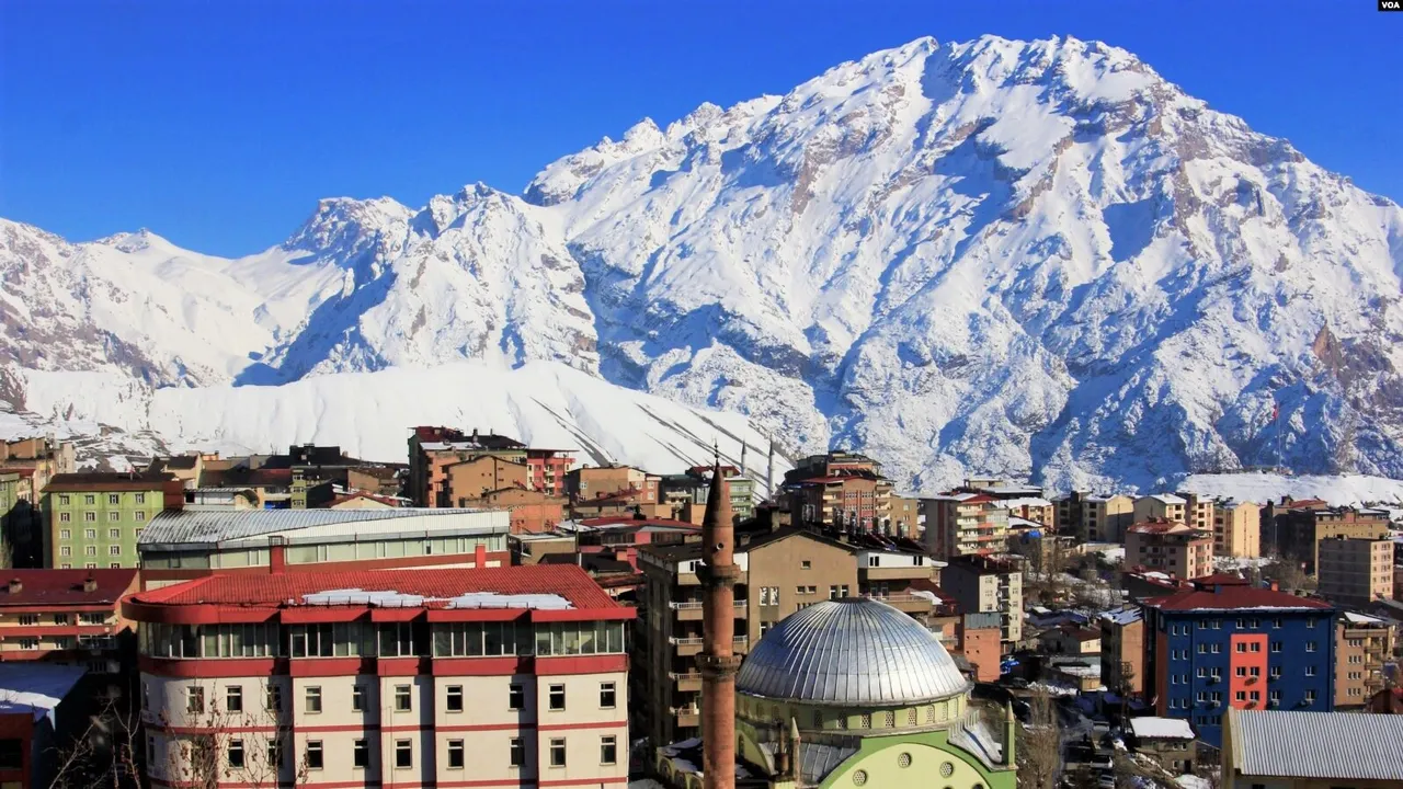 Hakkari gezi rehberi: Gezilecek yerler, meşhur yemekler ve 1 günlük rota kapak görseli