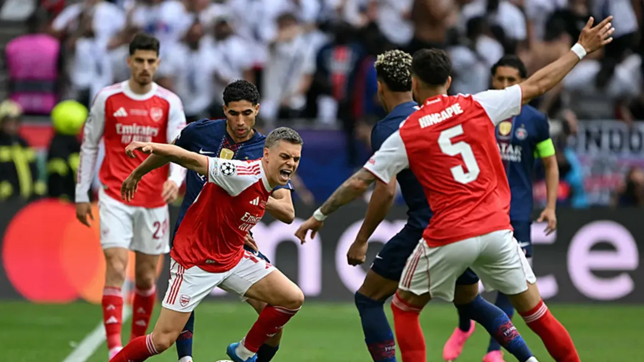UEFA Şampiyonlar Ligi Finali: Paris Saint Germain - Arsenal Karşılaşması kapak görseli, soyut, yüz ve yazı yok